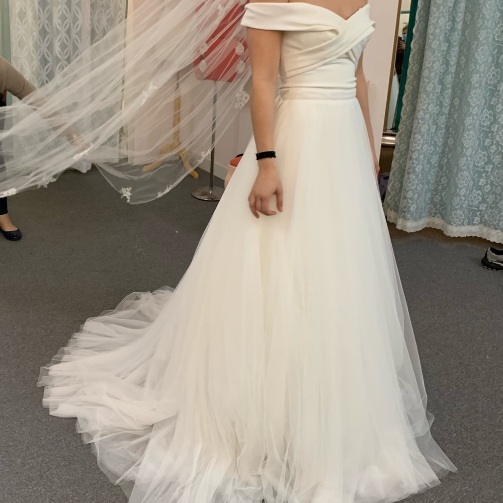 Bridal attachable skirt